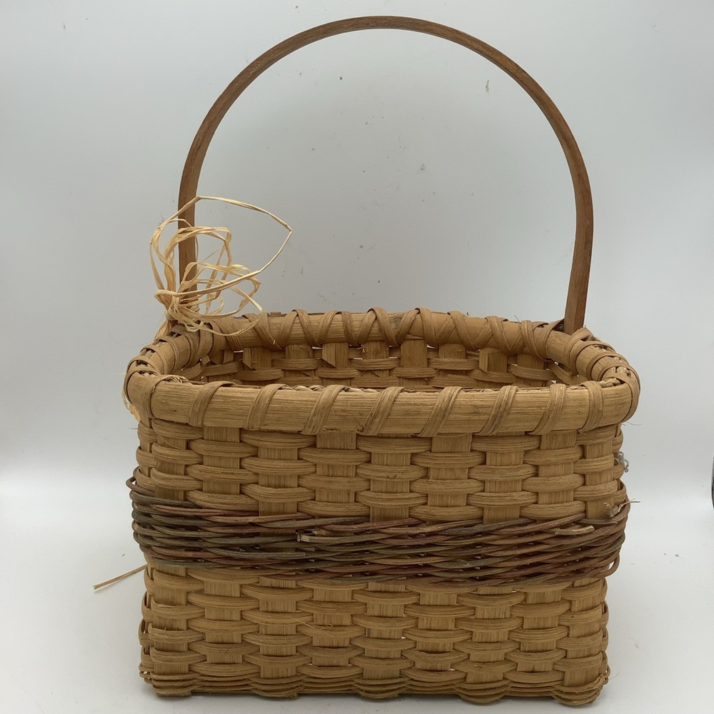 Vintage Handcrafted Tan Woven Basket